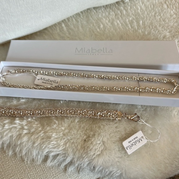 Miabella Sterling Silver Jewelry Set - Picture 3 of 9
